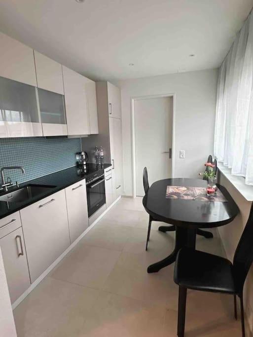 Appartamento Neubau In Zuerich Oerlikon Esterno foto